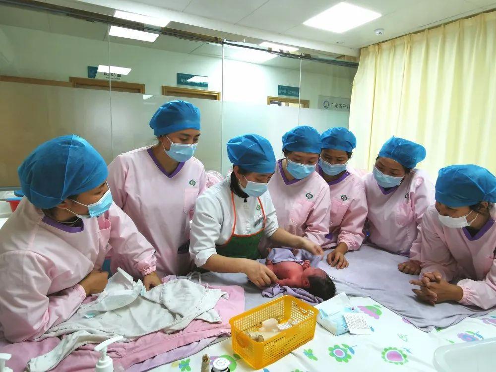 克孜勒苏妇婴监护型护送